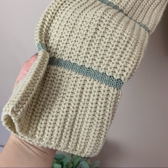 [Moon & Madison] Tan & Blue Striped Knit Cropped Baggy Oversized Sweater - Picture 4 of 8